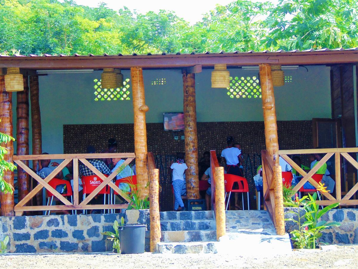 Bed and Breakfast Residencial Tamarindos Morro Peixe Экстерьер фото
